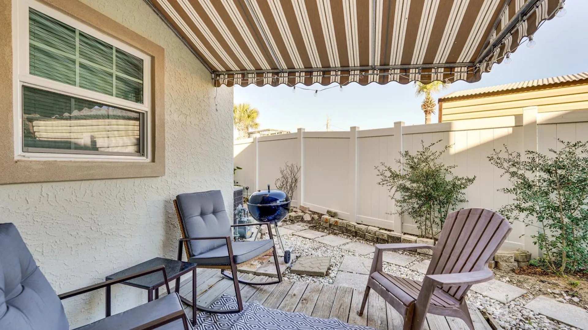 Panama City Beach Townhome With Deck, Ocean Views Holiday home