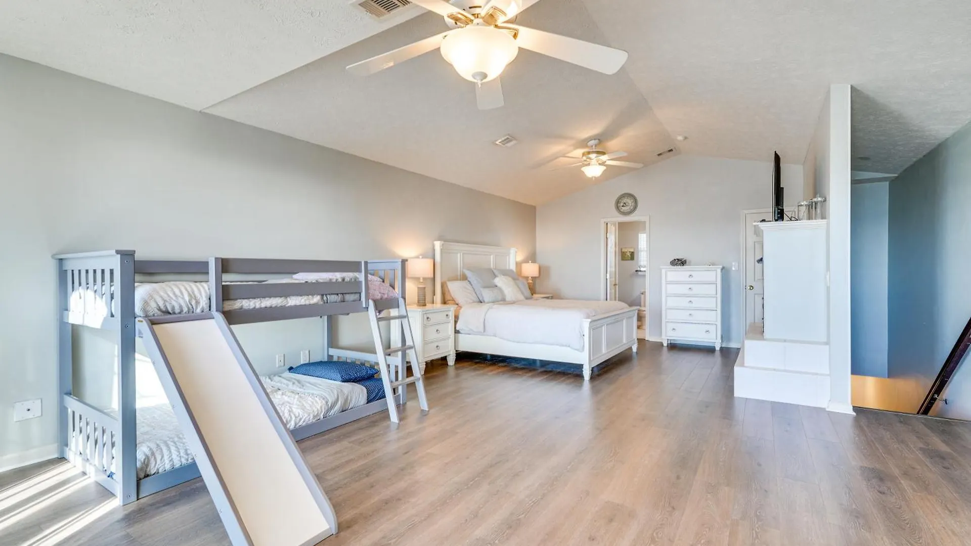 Panama City Beach Townhome With Deck, Ocean Views 0*, Panama City Beach United States